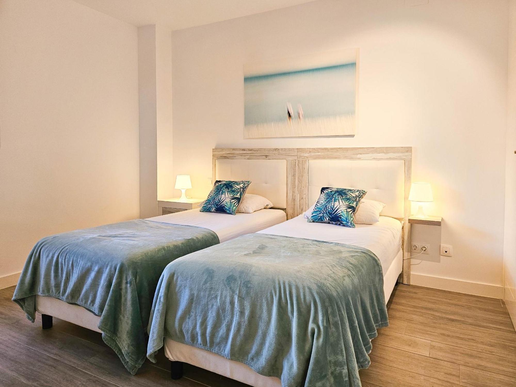Luxury Ground Floor - 300 M To Cabopino Golf Apartamento *