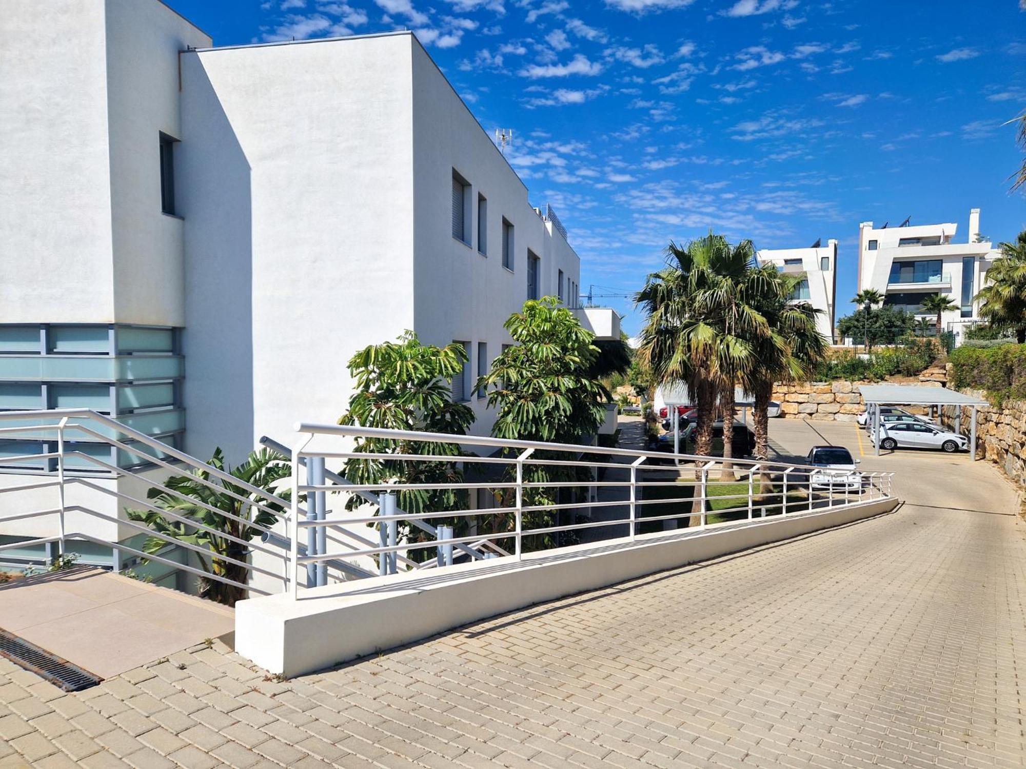Luxury Ground Floor - 300 M To Cabopino Golf Apartamento *